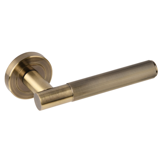 Oglio Door Handle Bathroom Pack with lock and 65mm Latch